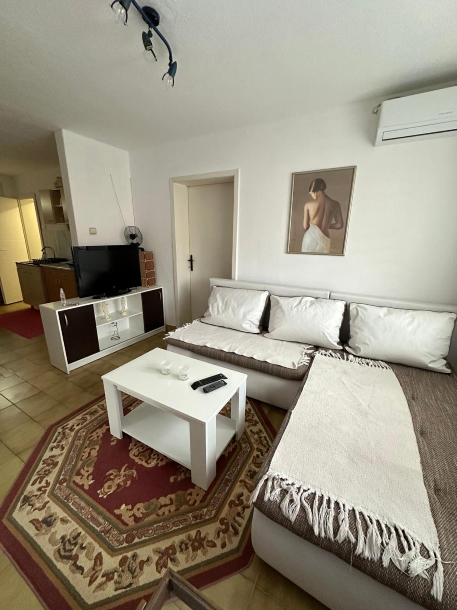 Day & Night Apartment Ćuprija 외부 사진